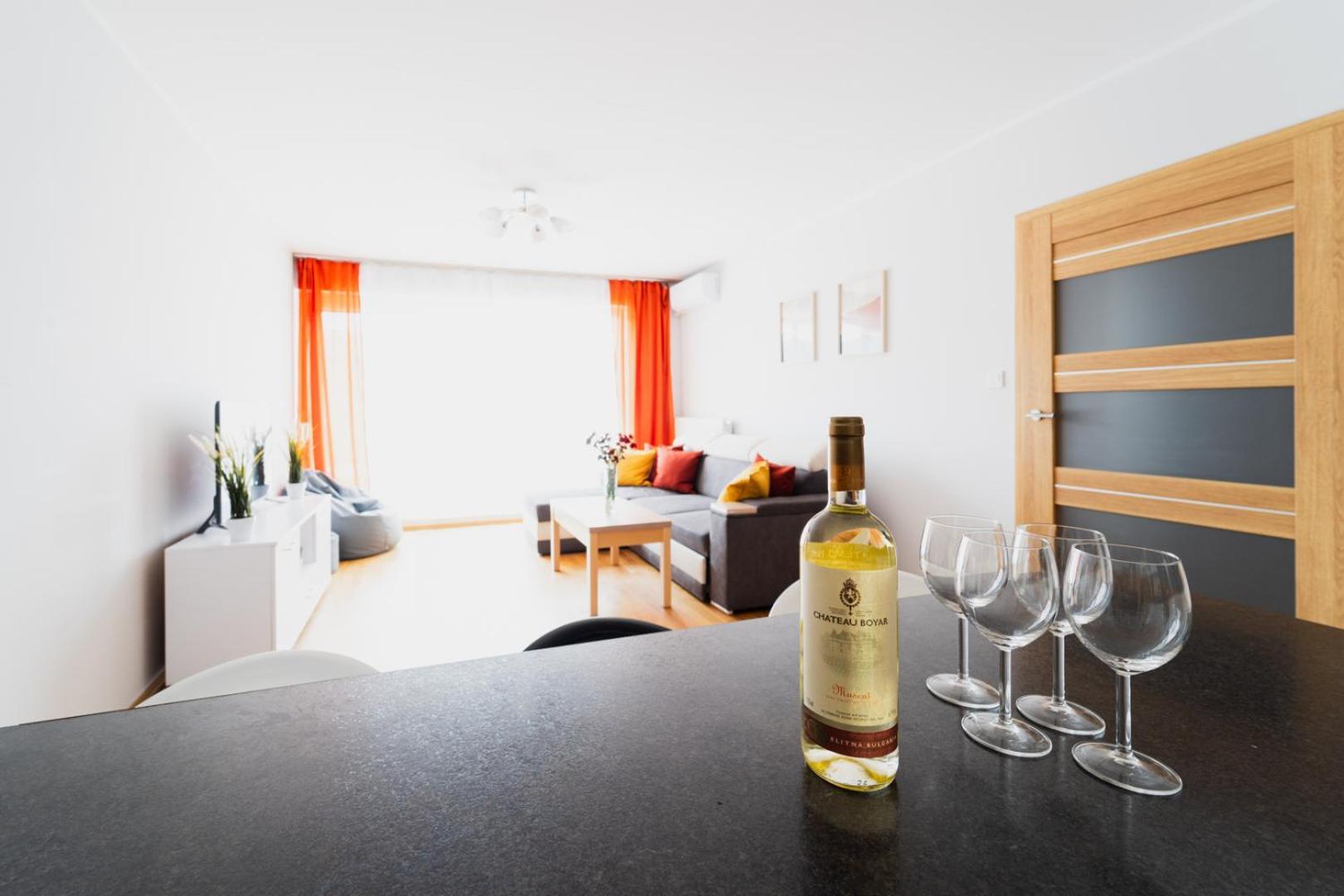 Apart City Center - 3 Rooms - Parking Place Wroclaw Bagian luar foto