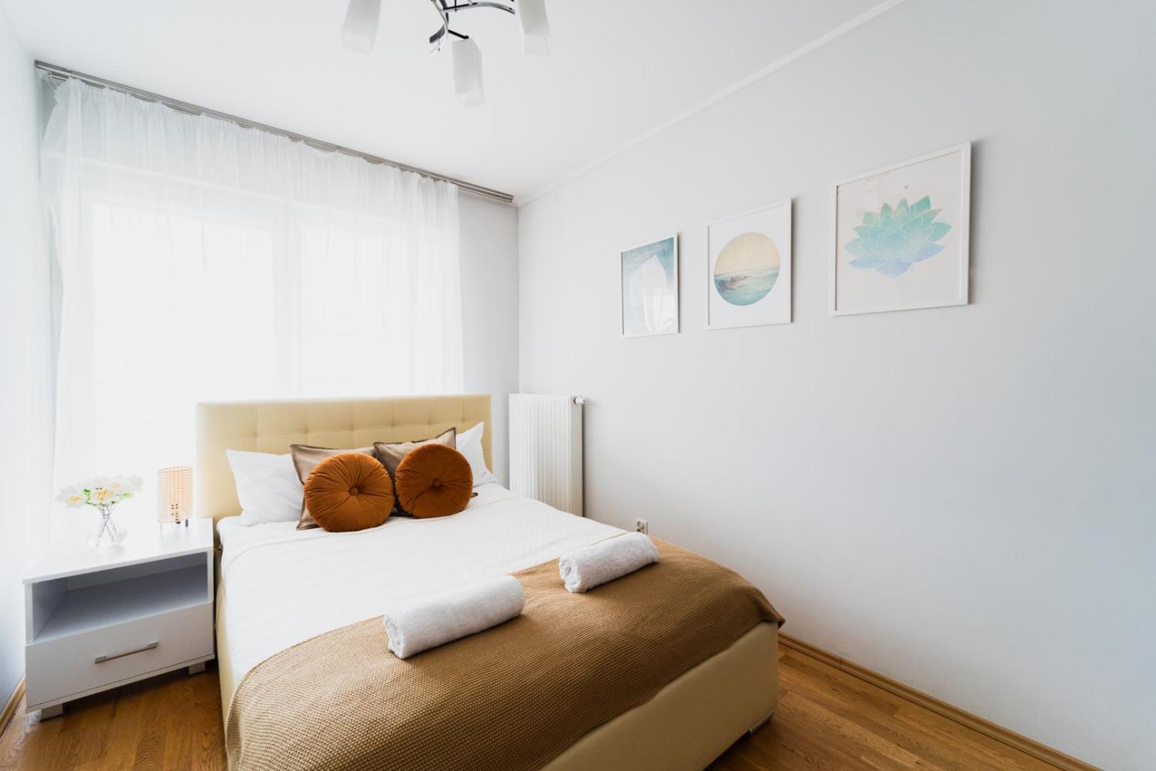 Apart City Center - 3 Rooms - Parking Place Wroclaw Bagian luar foto
